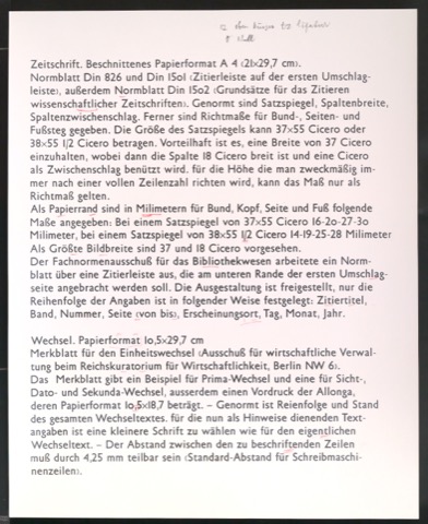 Korrigierte Kopien von in Uhertype Standard-Grotesk gesetztem Text