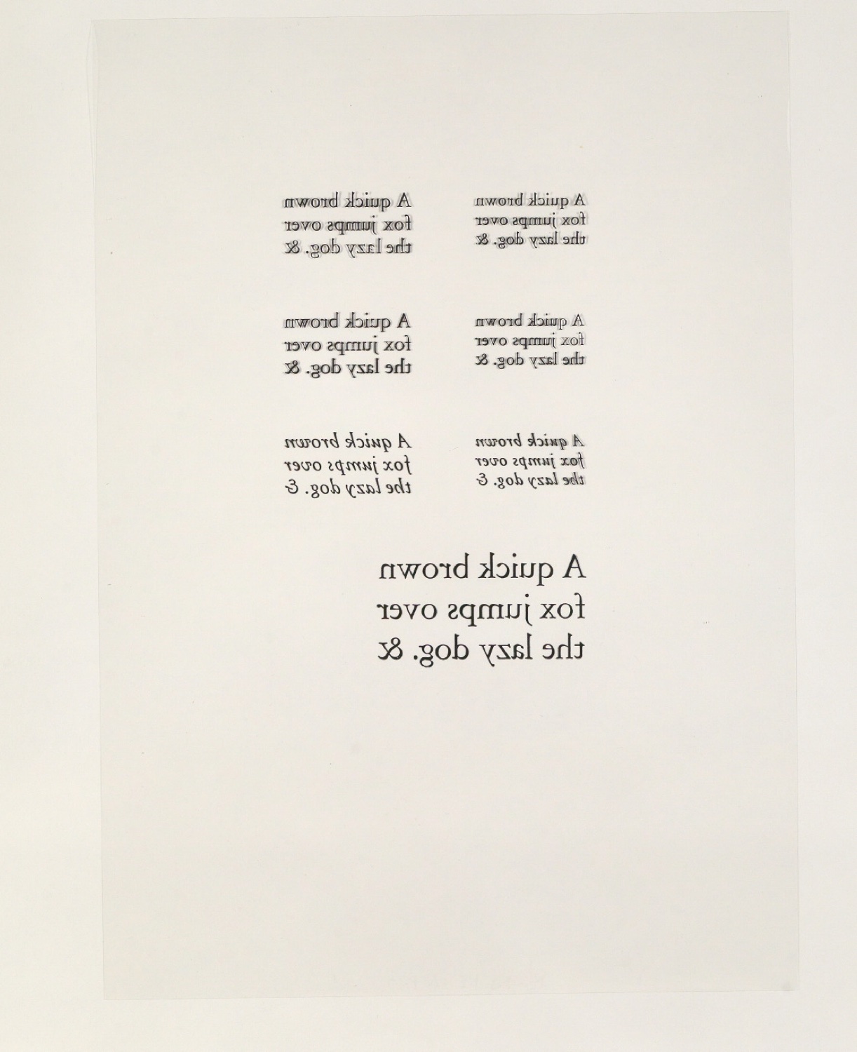 Mappe mit Transparentfolie, Probedrucken und Notizen zur Garamond — Blatt 4