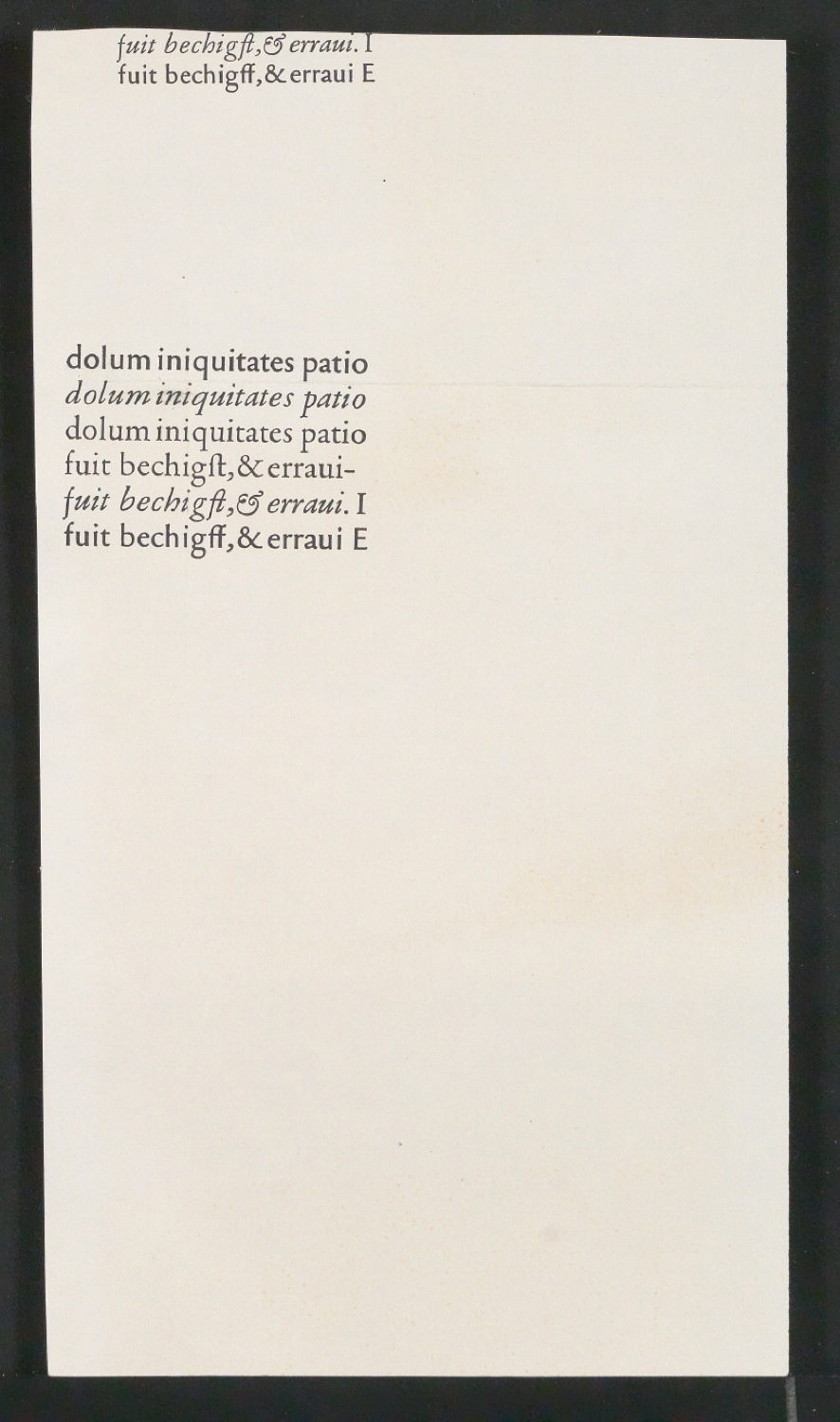 Mappe mit Transparentfolie, Probedrucken und Notizen zur Garamond — Blatt 45