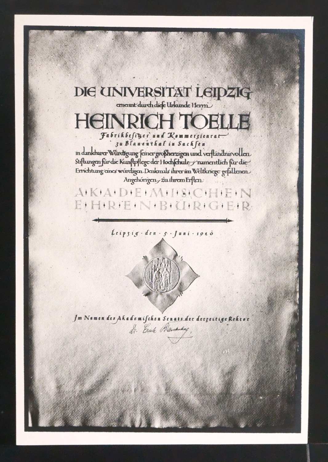 Konvolut Fotoabzüge von Buchseiten mit Kalligraphien von Jan Tschichold — Blatt 39