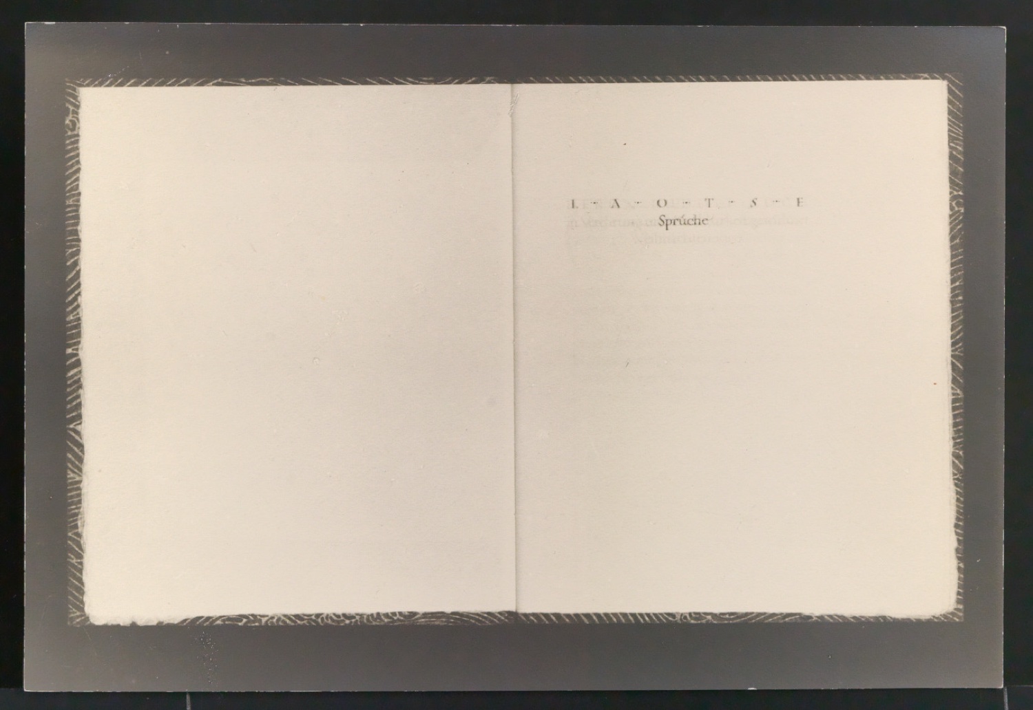 Konvolut Fotoabzüge von Buchseiten mit Kalligraphien von Jan Tschichold — Blatt 45