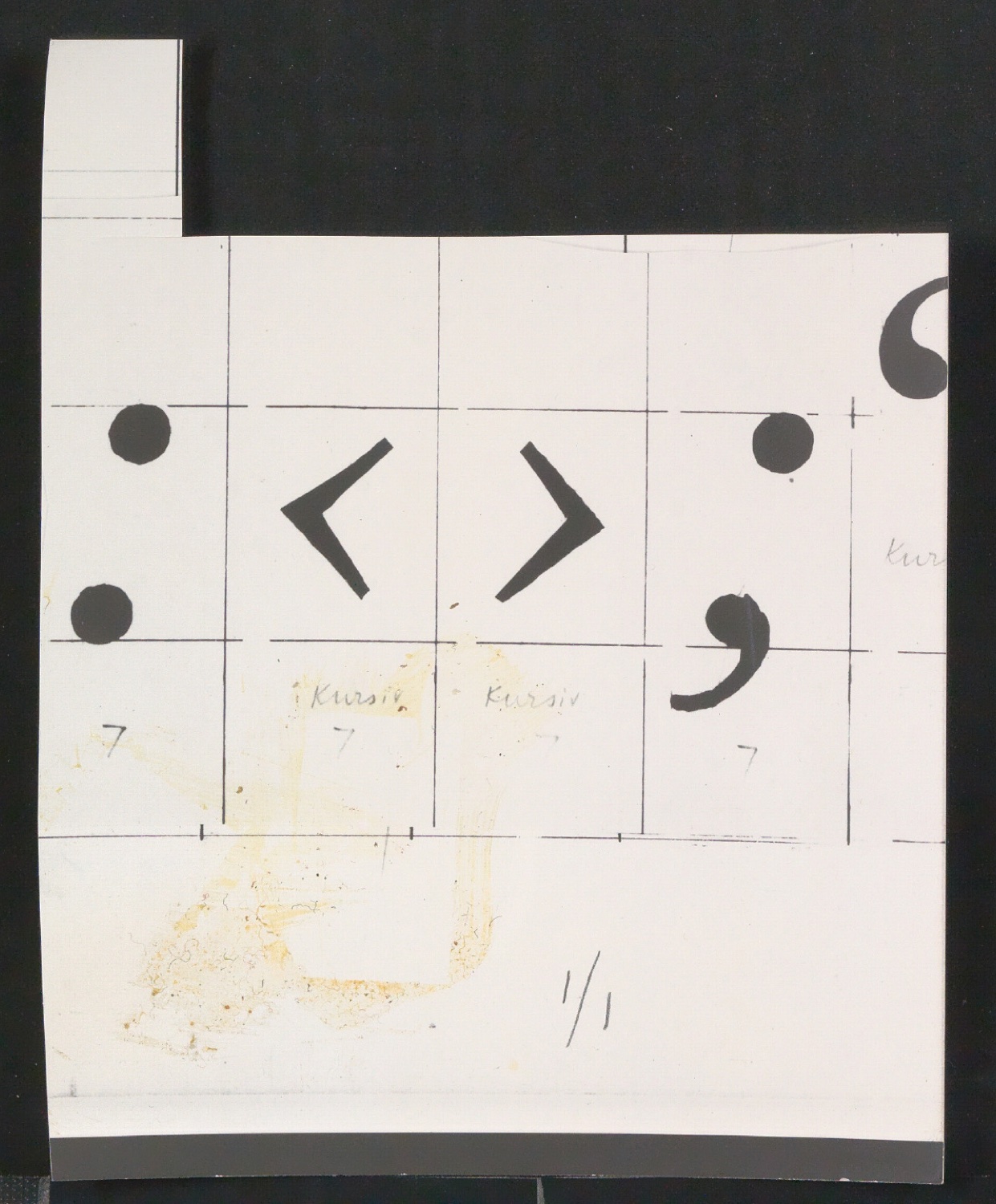 Fotokopien verschiedener Alphabete unter anderem der Garamond — Blatt 21