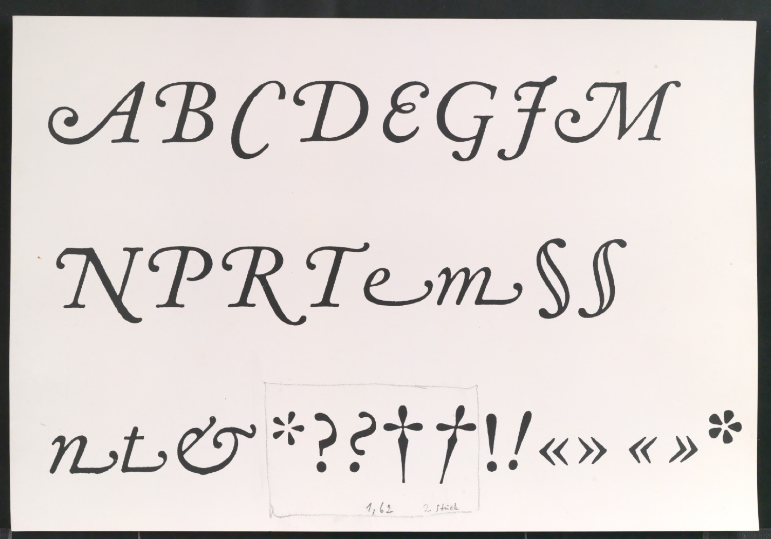 Fotokopien verschiedener Alphabete unter anderem der Garamond — Blatt 23