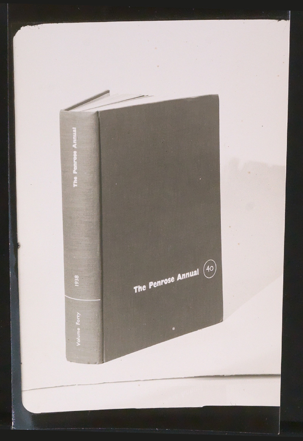 Fotos von Buch The Penrose Annual Volume 40 — Blatt 5