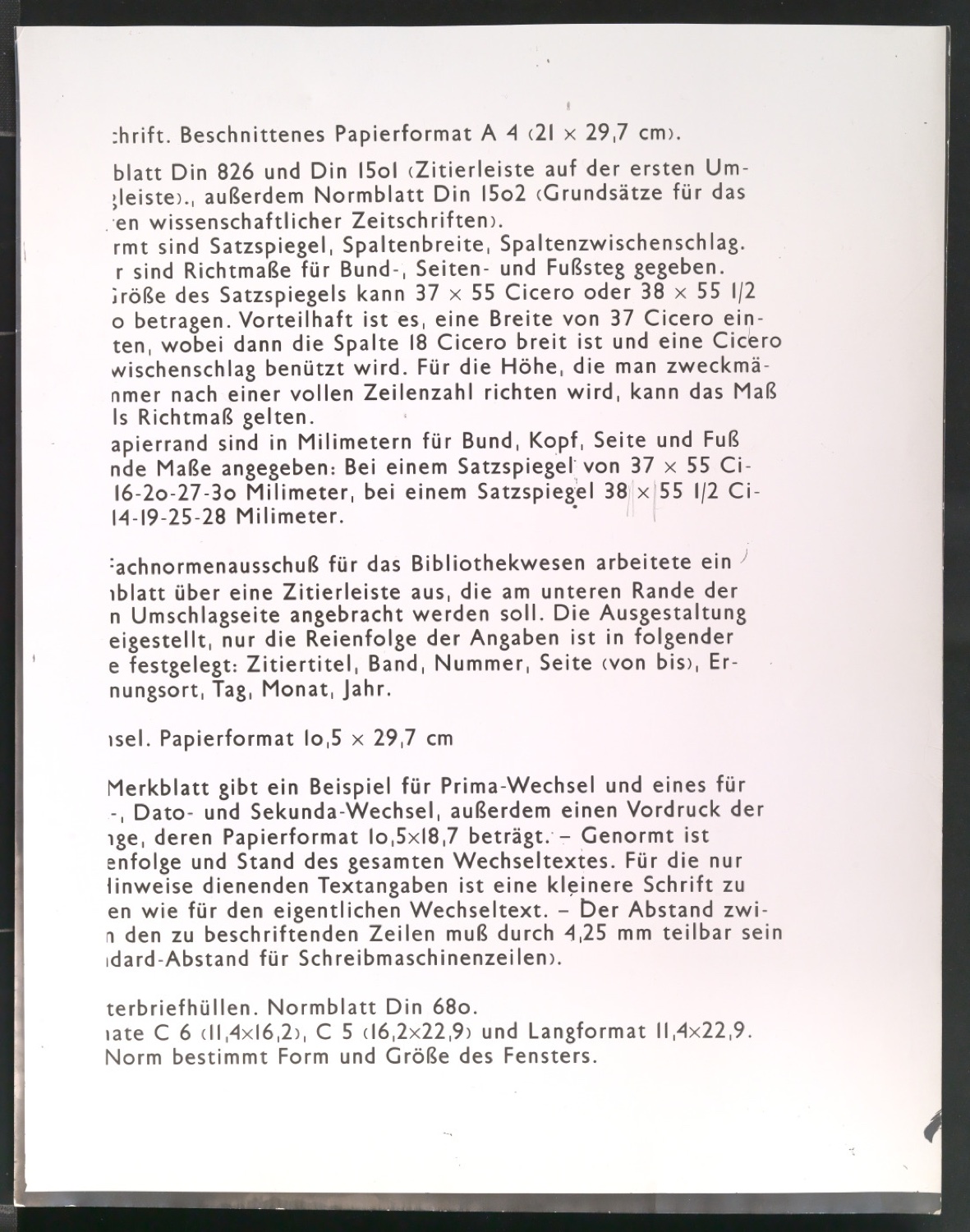 Korrigierte Kopien von in Uhertype Standard-Grotesk gesetztem Text — Blatt 3
