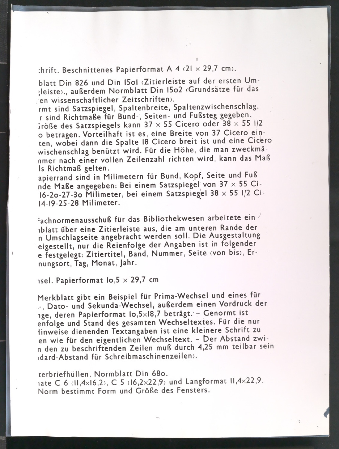 Korrigierte Kopien von in Uhertype Standard-Grotesk gesetztem Text — Blatt 27