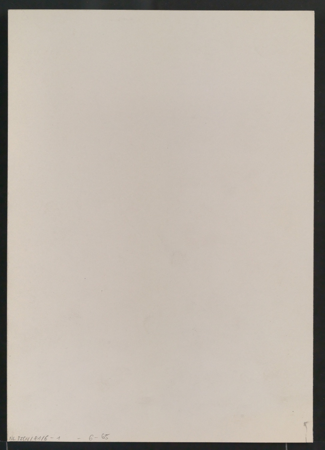 Mappe mit Entwurfszeichnungen Uhertype Halbfette Standard-Grotesk Pausen auf Transparentpapier — Blatt 132