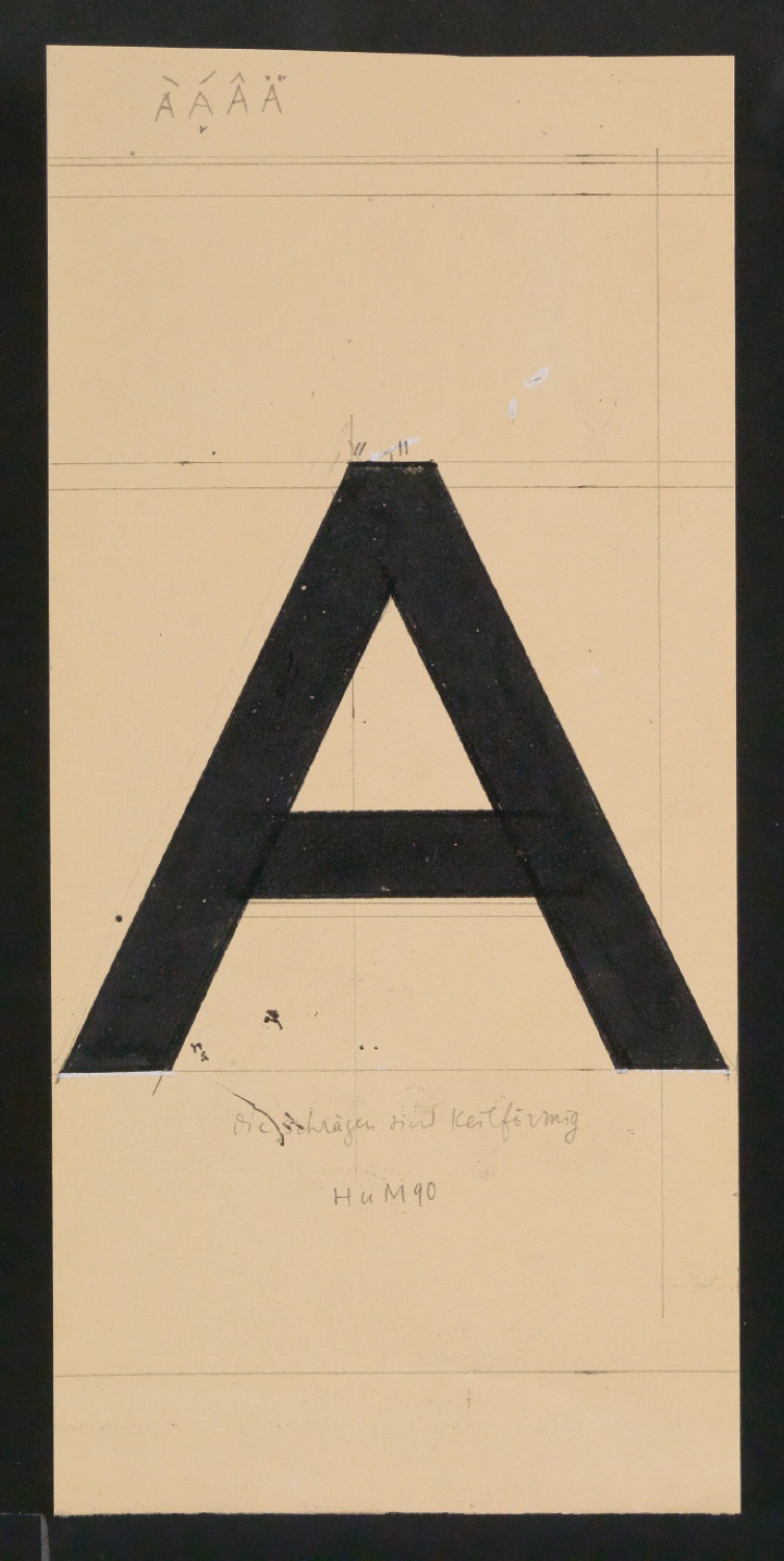 Mappe mit Entwurfszeichnungen Uhertype Halbfette Standard-Grotesk Kapitälchen — Blatt 49