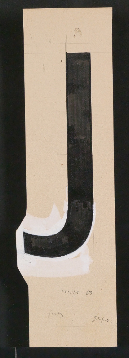Mappe mit Entwurfszeichnungen Uhertype Halbfette Standard-Grotesk Versalien — Blatt 43