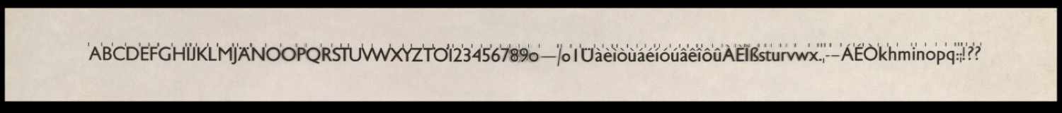 Diapositive der Uhertype Standard-Grotesk und von Uhertype Werbematerial — Blatt 7