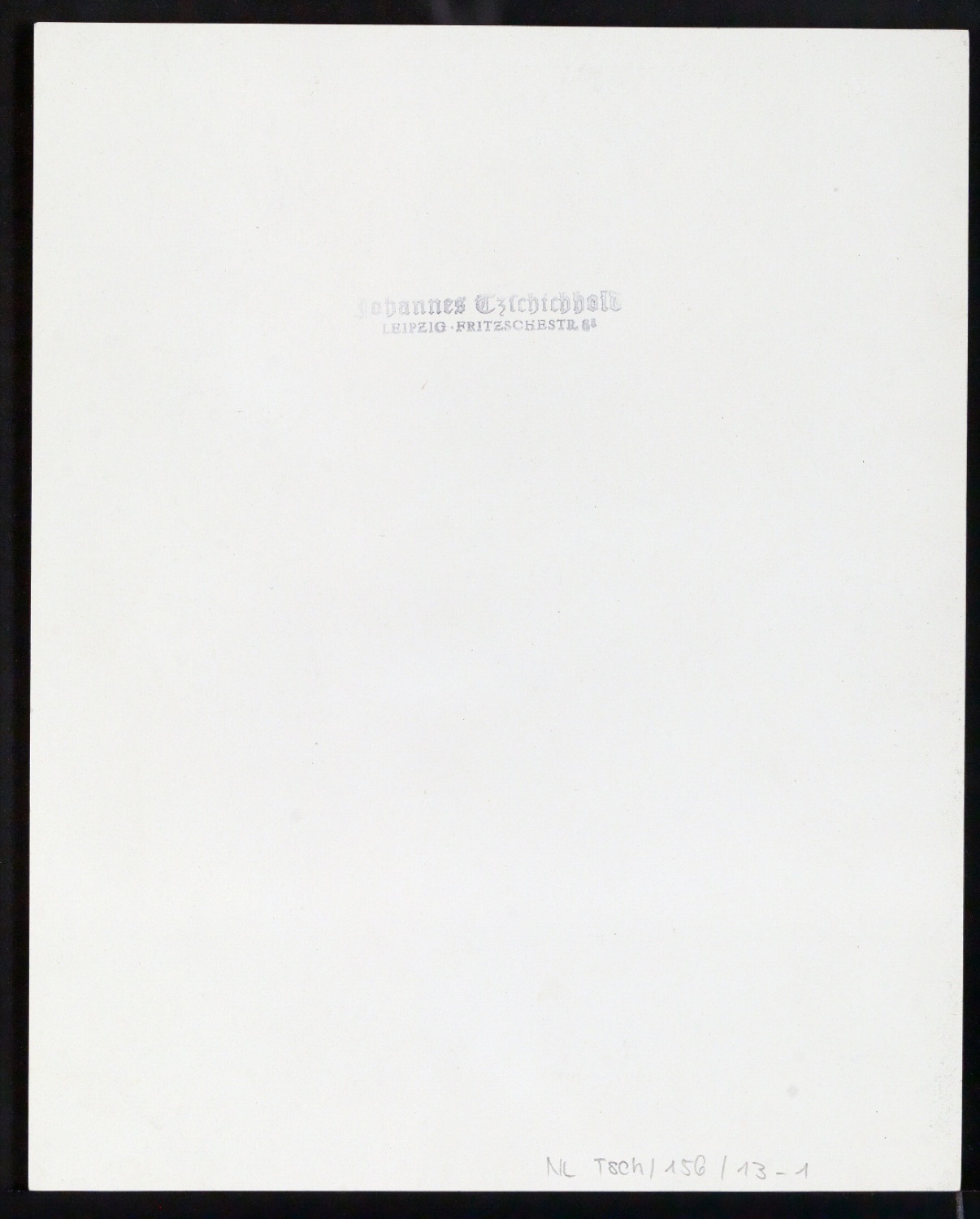 Reproduktionen und Fotografien von buchgestalterischen Werken Tschicholds — Blatt 2