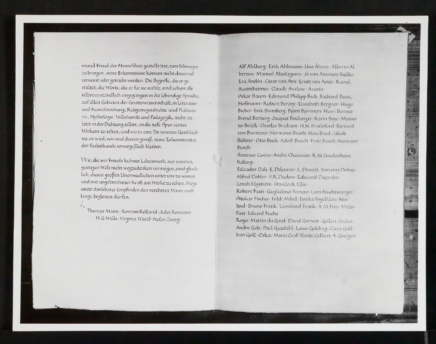Reproduktionen und Fotografien von buchgestalterischen Werken Tschicholds — Blatt 5