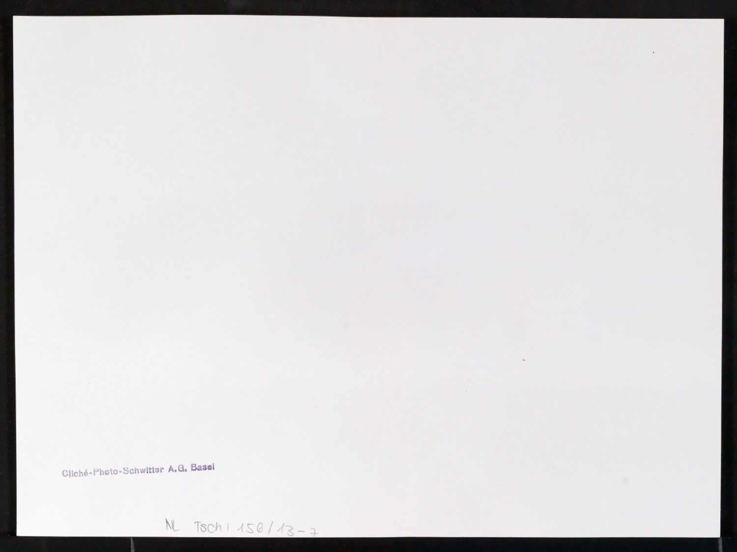 Reproduktionen und Fotografien von buchgestalterischen Werken Tschicholds — Blatt 14